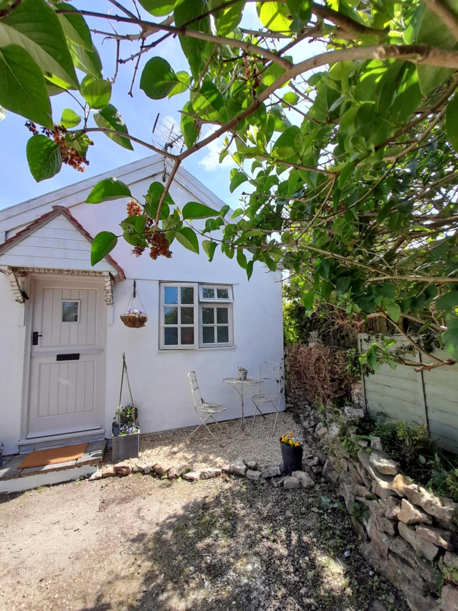 My Little Studio Farmborough Exterior foto