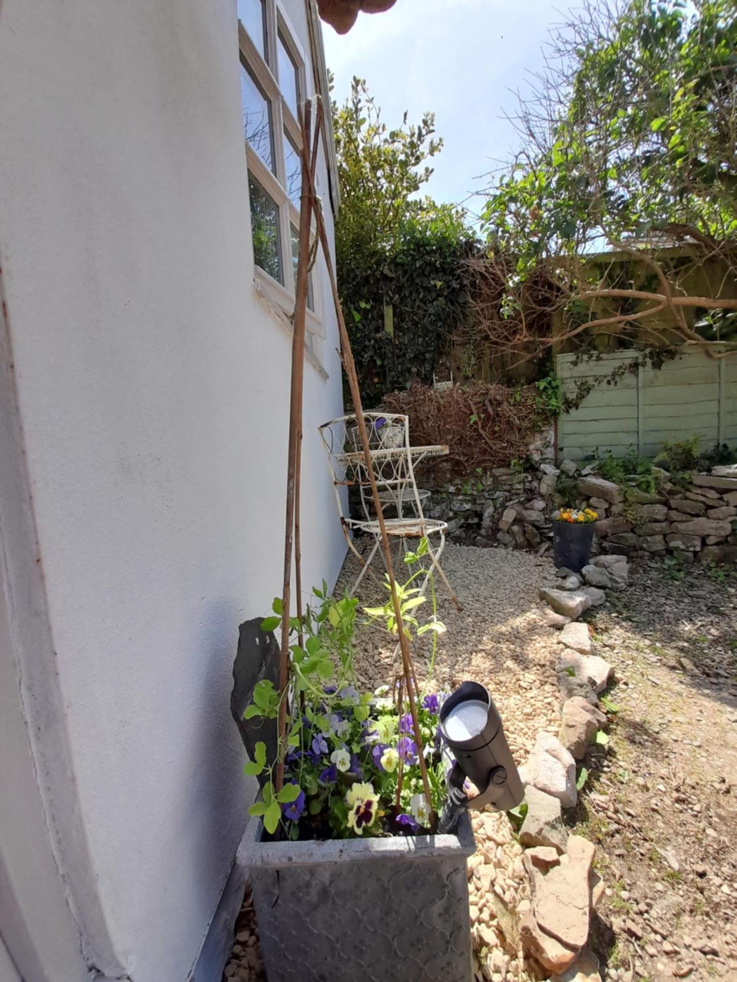 My Little Studio Farmborough Exterior foto
